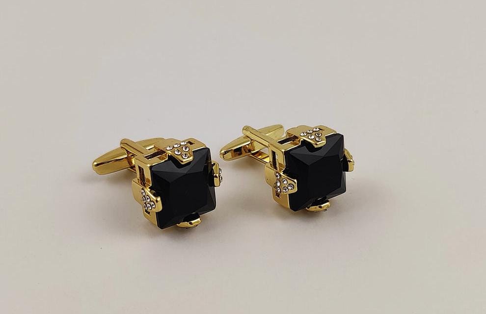 American Diamond Zarqoon Cufflinks Edition
Golden Cufflinks