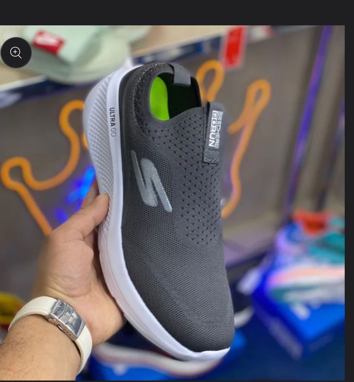Skechers Ultra Go
Skechers Go Run