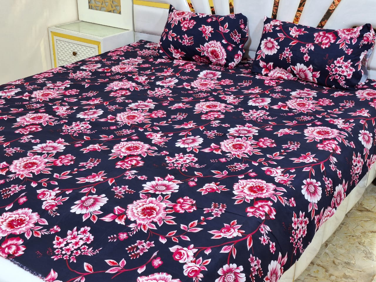 3D cotton satan bedsheet
king size 94Γ96ποΈ
Colour and fabric guaranteed