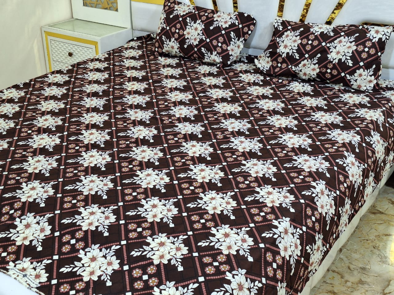3D cotton satan bedsheet
king size 94Γ96ποΈ
Colour and fabric guaranteed