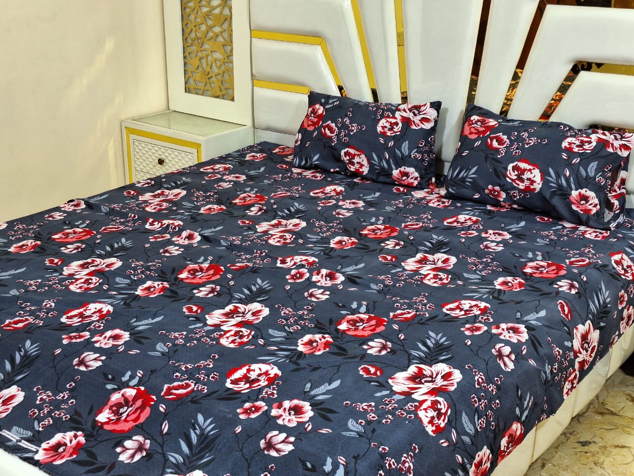 3D cotton satan bedsheet
king size 94Γ96ποΈ
Colour and fabric guaranteed