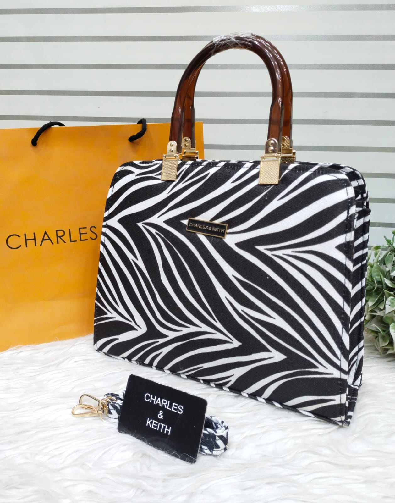 CK Handbags For Women