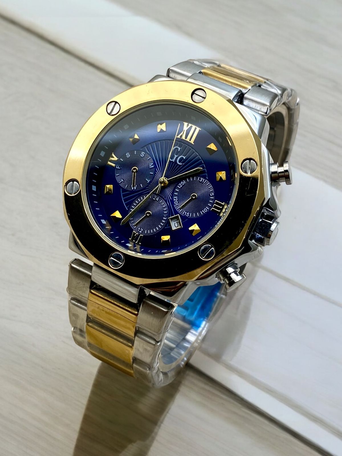 Gc ( guess )
Gc geneve
Stainless steel chain watch