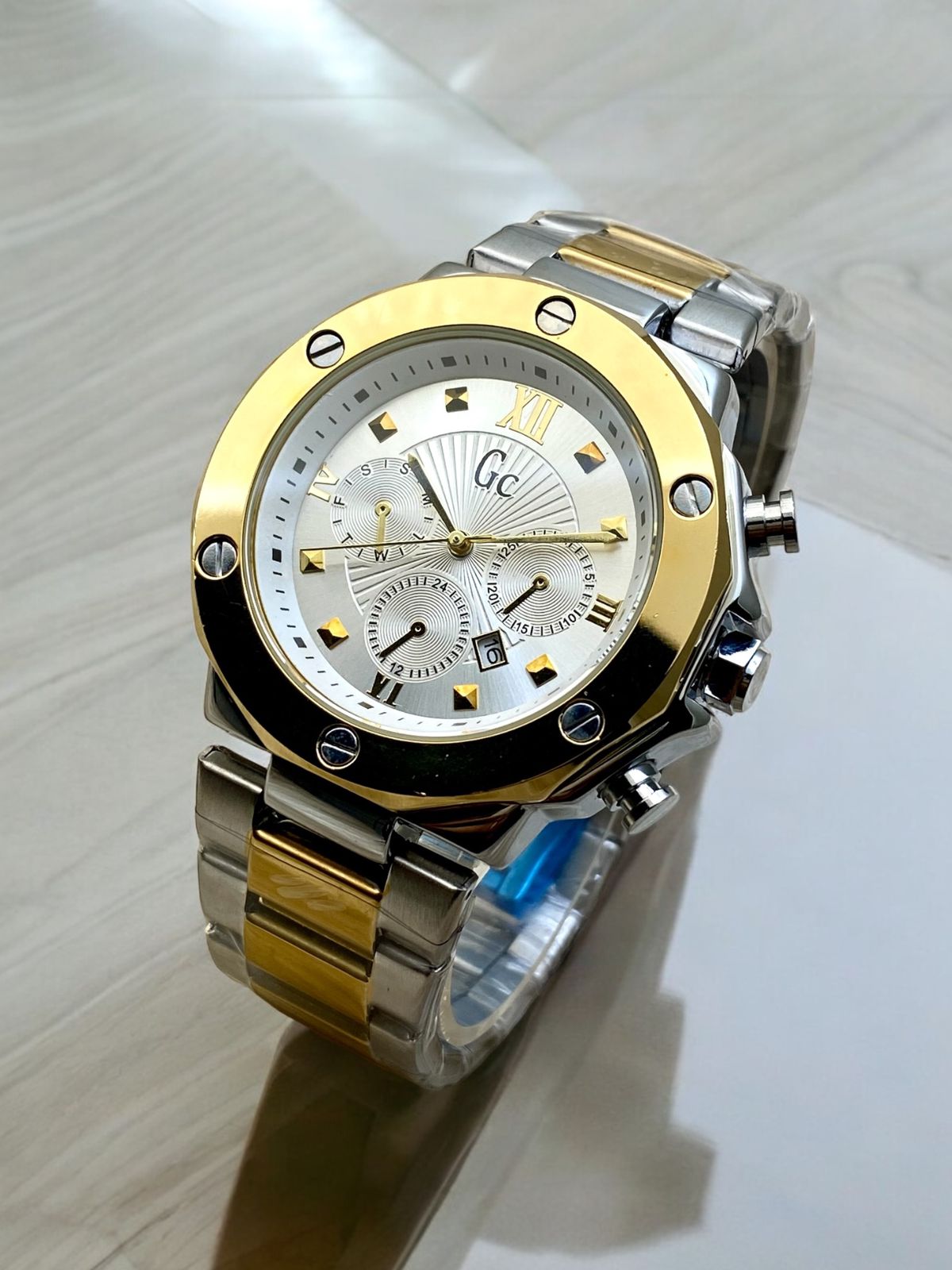 Gc ( guess )
Gc geneve
Stainless steel chain watch