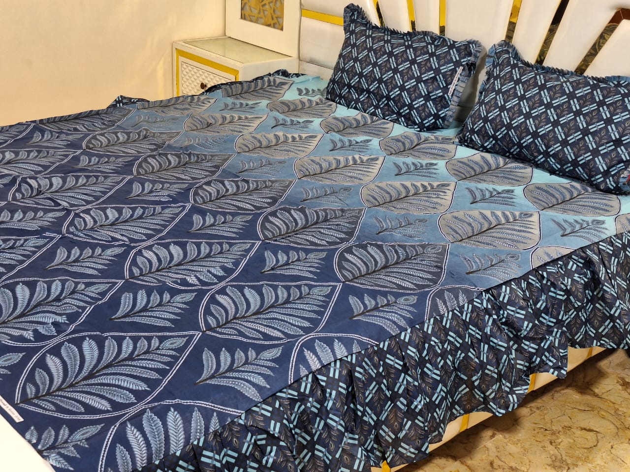 3 piece stiched 2 sided frill bedsheet