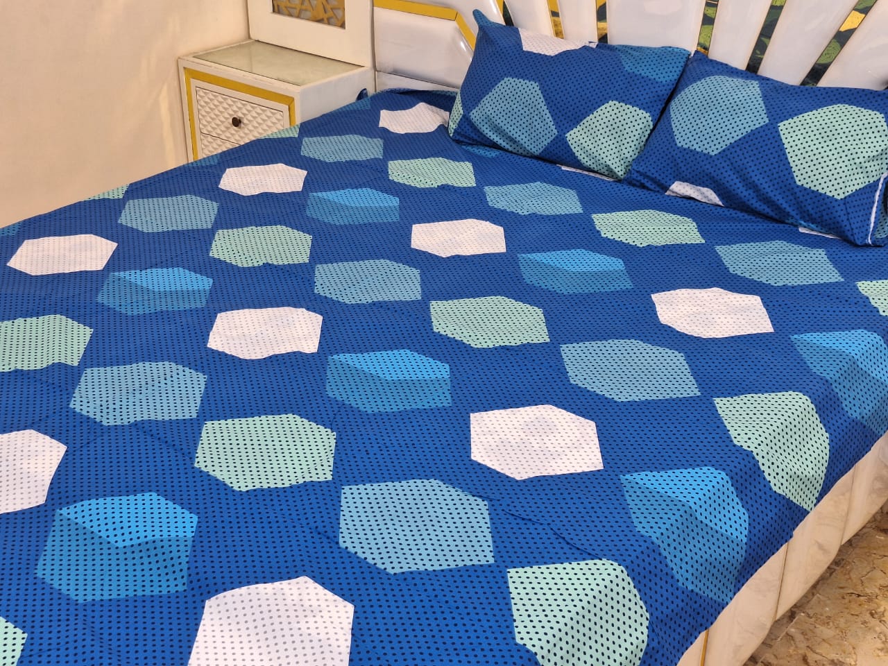 New Variety BedSheet
🌹Export Quality
KING SIZE bed sheet