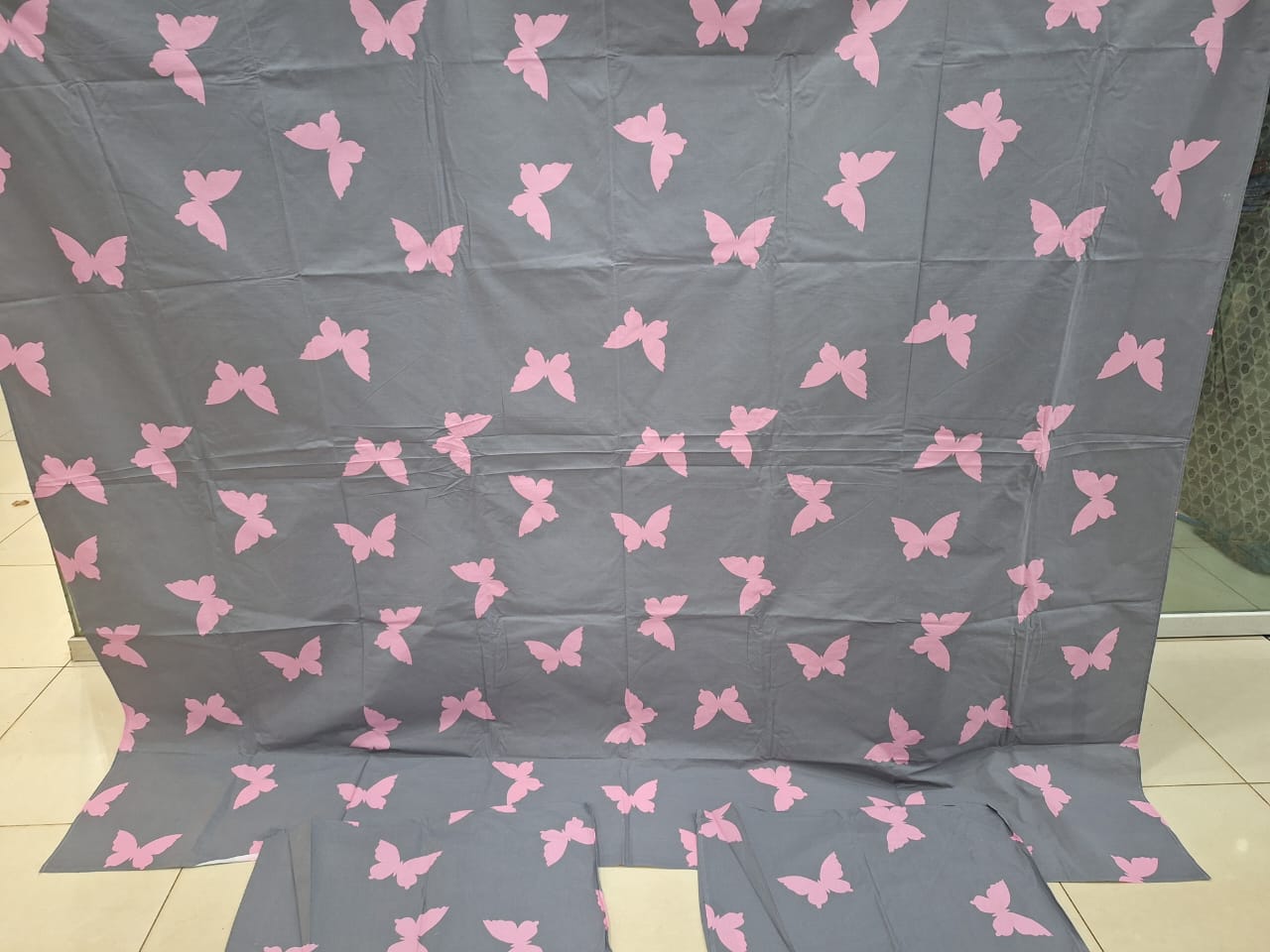 New Variety BedSheet
🌹Export Quality
KING SIZE bed sheet