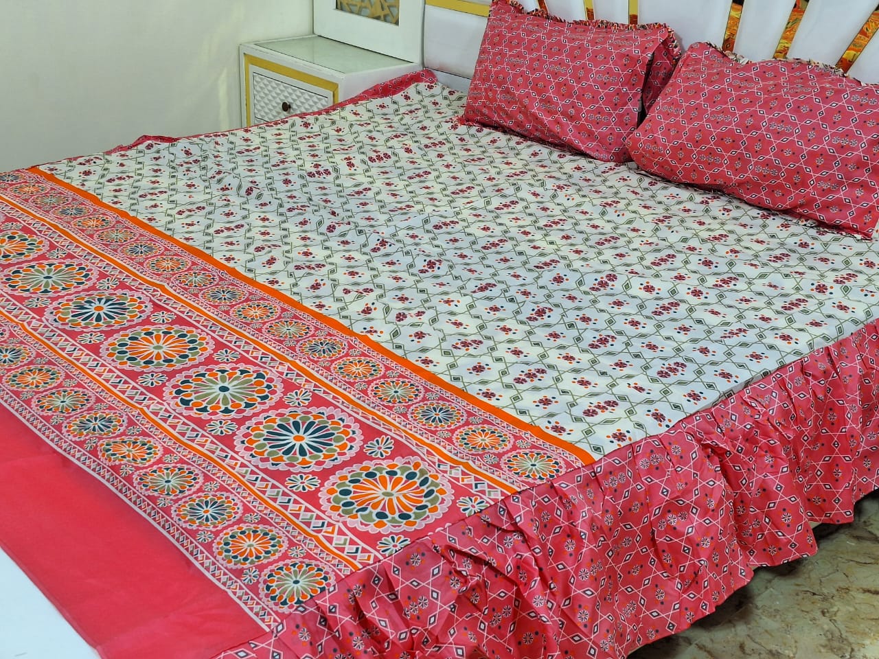 3 piece stiched 2 sided frill bedsheet