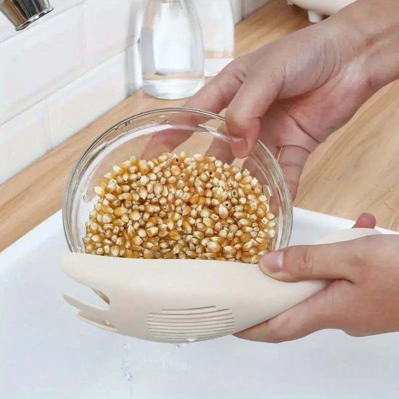 Multi-functional Plastic Colander Kitchen Rice Washing Spoon