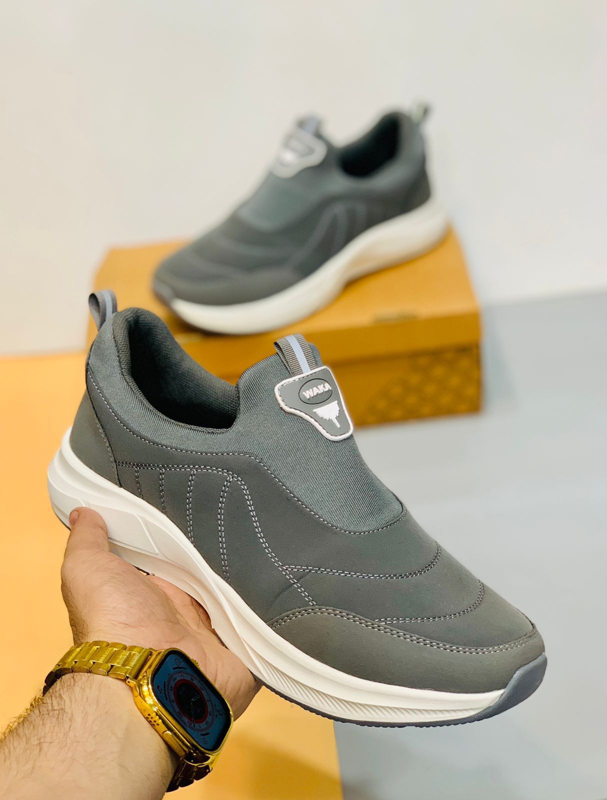 WAKA Skechers For Men’s 
*High Quality Skechers*
