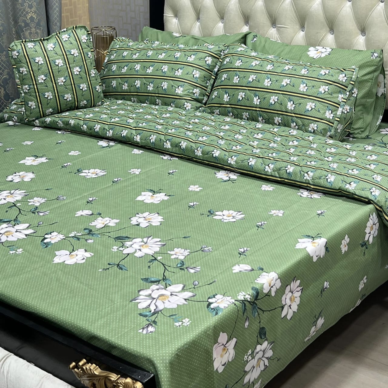 7 PC'S COMFORTER SET 

Fabric: 
High Cotton
