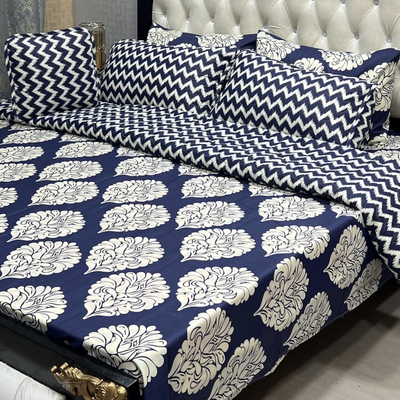 7 PC'S COMFORTER SET 

Fabric: 
High Cotton