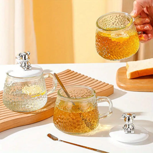 hammer pattern bear with lid and spoon glass cup