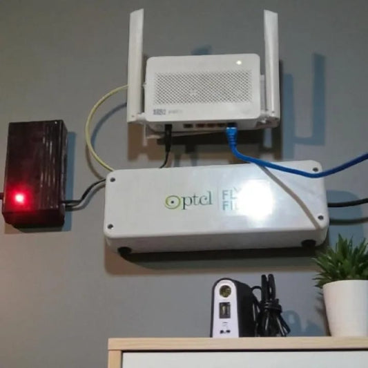 WiFi Router UPS Power Bank 12 Volts 1A 1.5A Tp Link Tenda PTCL Fiber 12v Router 3 to 6 hours battery backup full automatic and auto cut off