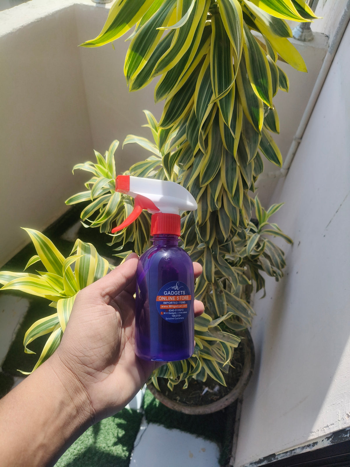 Car/bike tyre polish spray